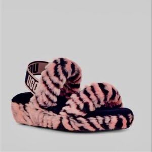 UGG Oh Yeah Tiger Fluffy Slides